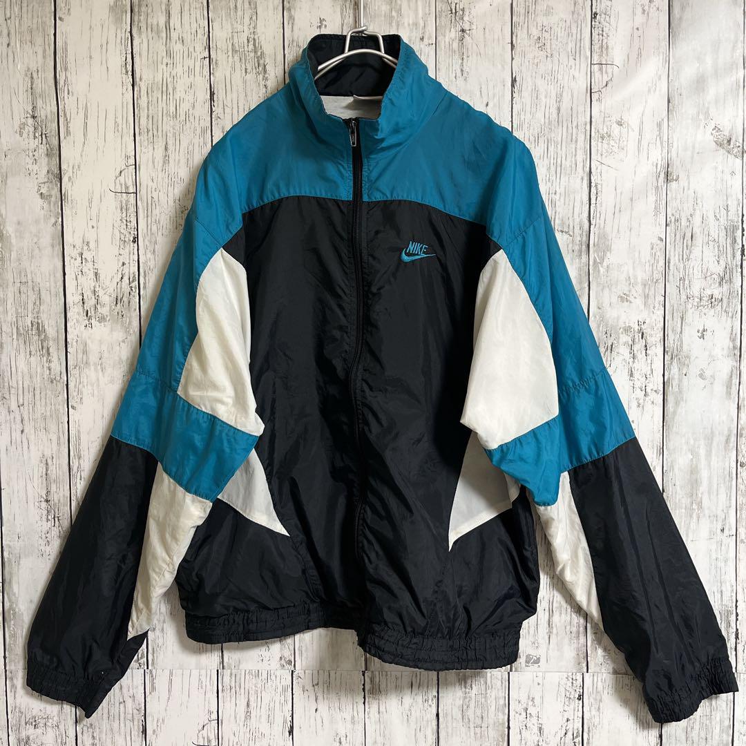 90's NIKE ナイキ 銀タグ ナイロンジャケット L 黒 ワンポイント 90's NIKE ナイキ 銀タグ ナイロンジャケット L 黒 ワンポイント