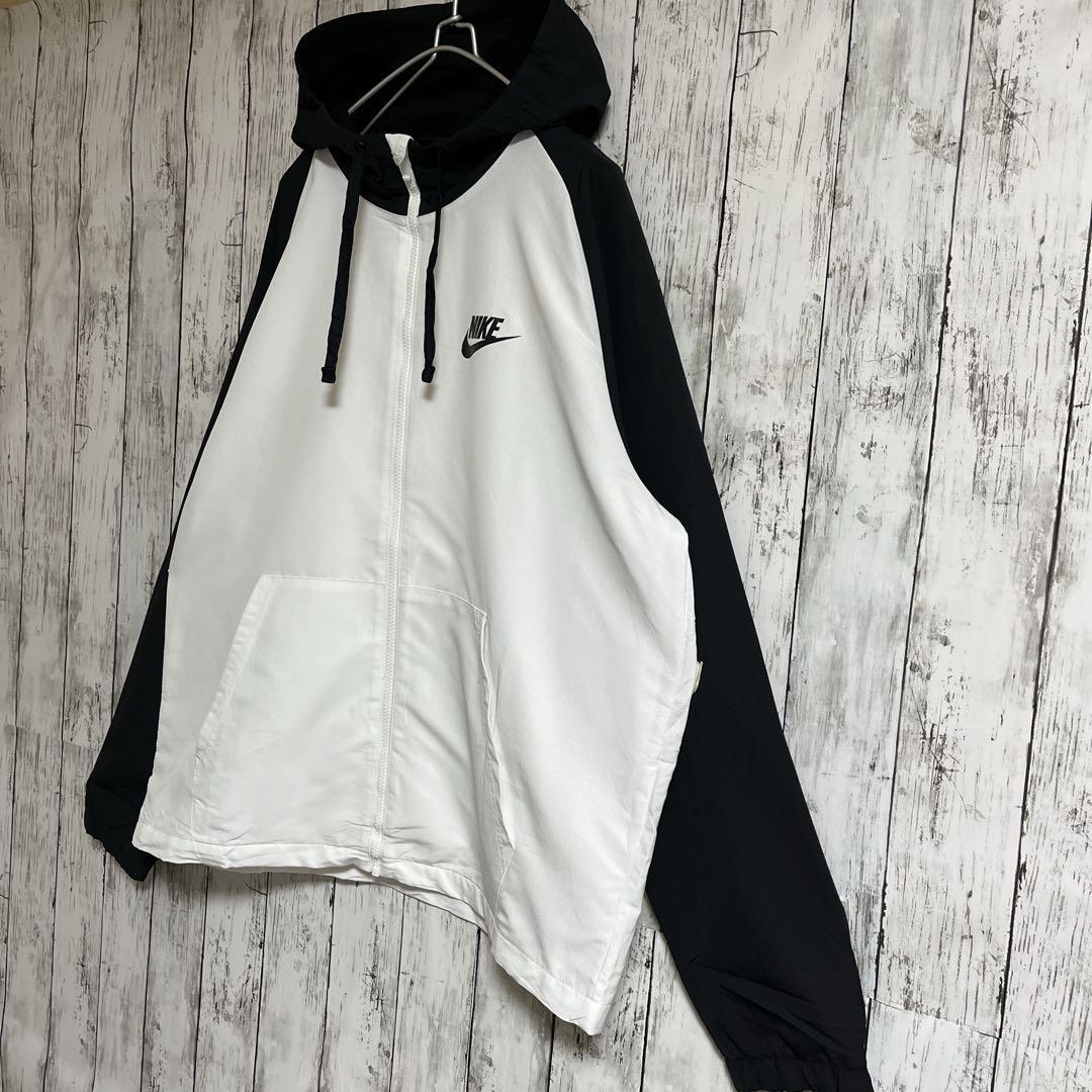 NIKE ナイキ ナイロンジャケット フーディ 2XL 白 黒 ブラック NIKE ナイキ ナイロンジャケット フーディ 2XL 白 黒 ブラック