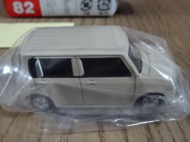 トミカ 82 スズキ ラパン 2代目 HE22S型 軽自動車 TOMICA SUZUKI Lapin Kei - CAR ミニカー ミニチュアカー Toy Car Miniature_画像6