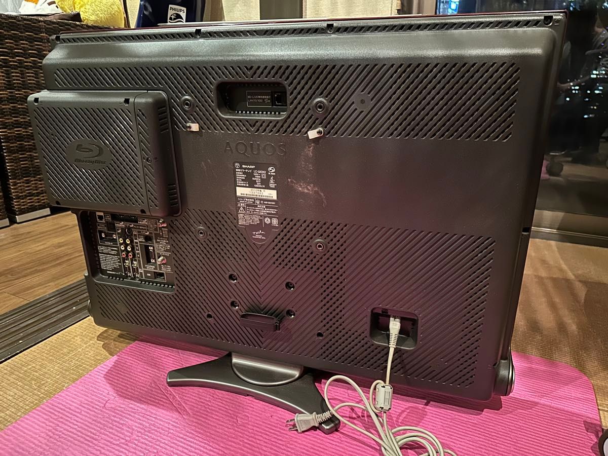 SHARP アクオス 32型 Blu-ray内蔵テレビ|Yahoo!フリマ(旧 SHARP アクオス 32型 Blu-ray内蔵テレビ|Yahoo!フリマ(旧