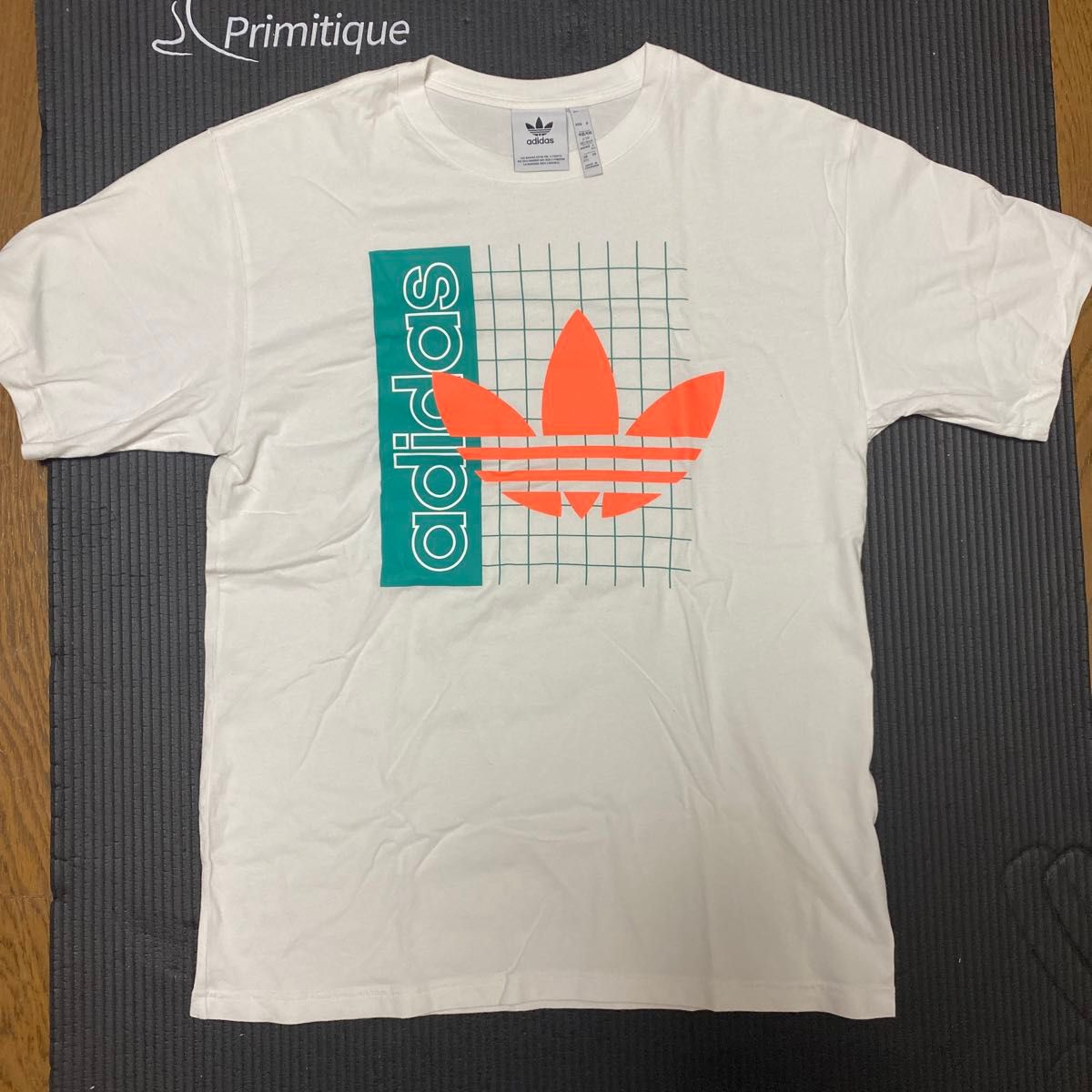 Tシャツ　adidas  オリジナルアディダス　メンズ　レディース　スポーツウェア　半袖　アディダス　綿