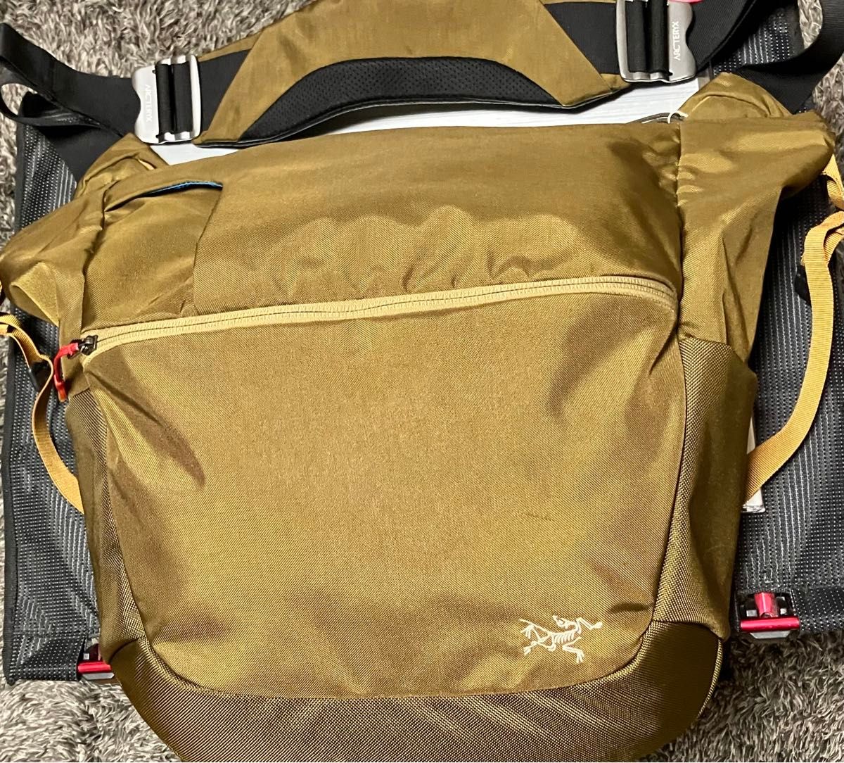 超希少プレミア 】ARC'TERYX MISTRAL16 ショルダーバッグ 廃番 超希少プレミア 】ARC'TERYX MISTRAL16 ショルダーバッグ 廃番