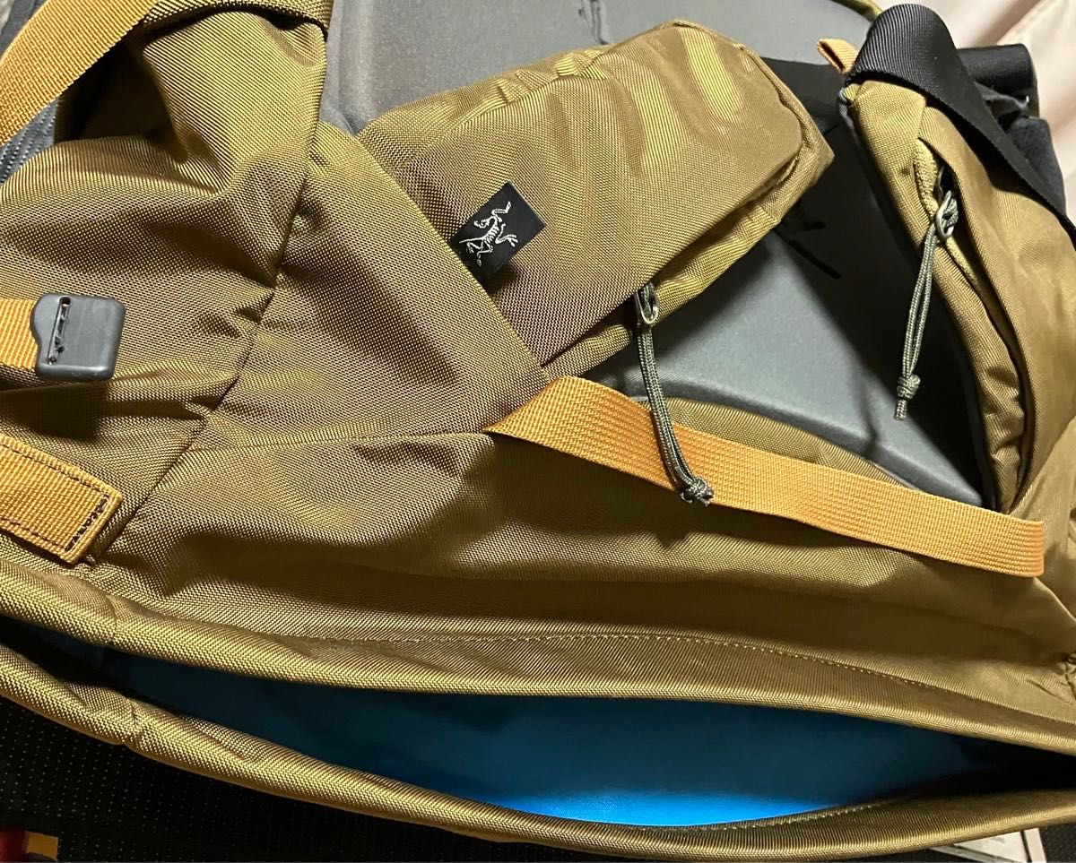 超希少プレミア 】ARC'TERYX MISTRAL16 ショルダーバッグ 廃番 超希少プレミア 】ARC'TERYX MISTRAL16 ショルダーバッグ 廃番