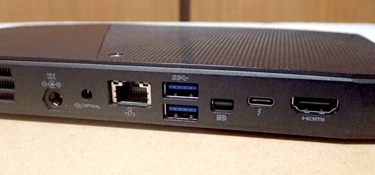 NUC Core i7-6770HQ Intel NUC6i7KYK 第6世代 ジャンク_画像2