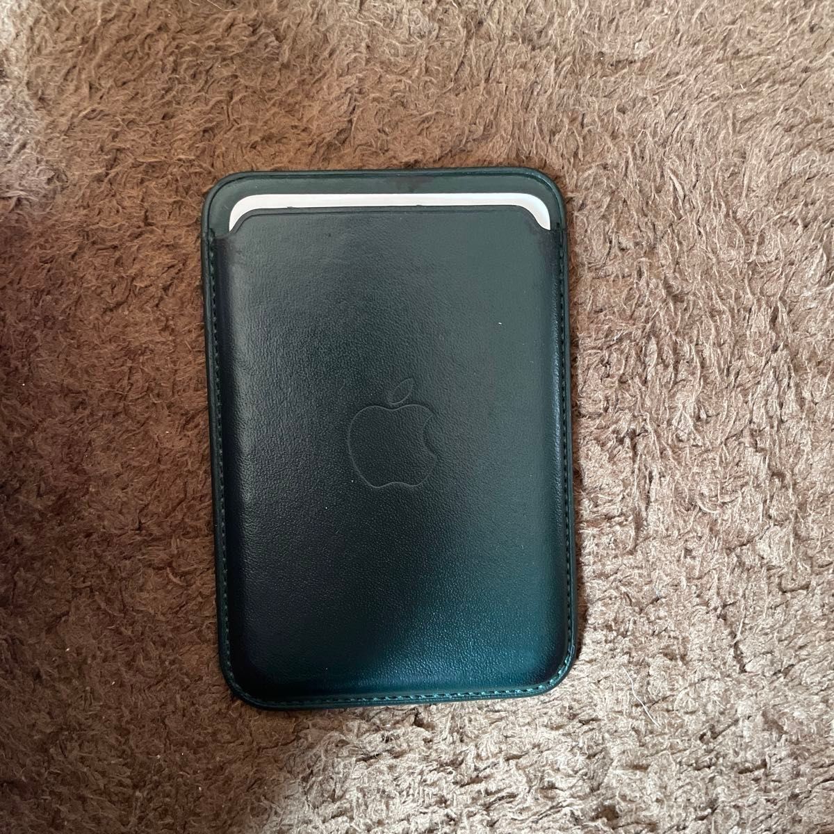 Apple MagSafe対応 iPhoneレザーウォレット セコイアグリーン Apple MagSafe対応 iPhoneレザーウォレット セコイアグリーン