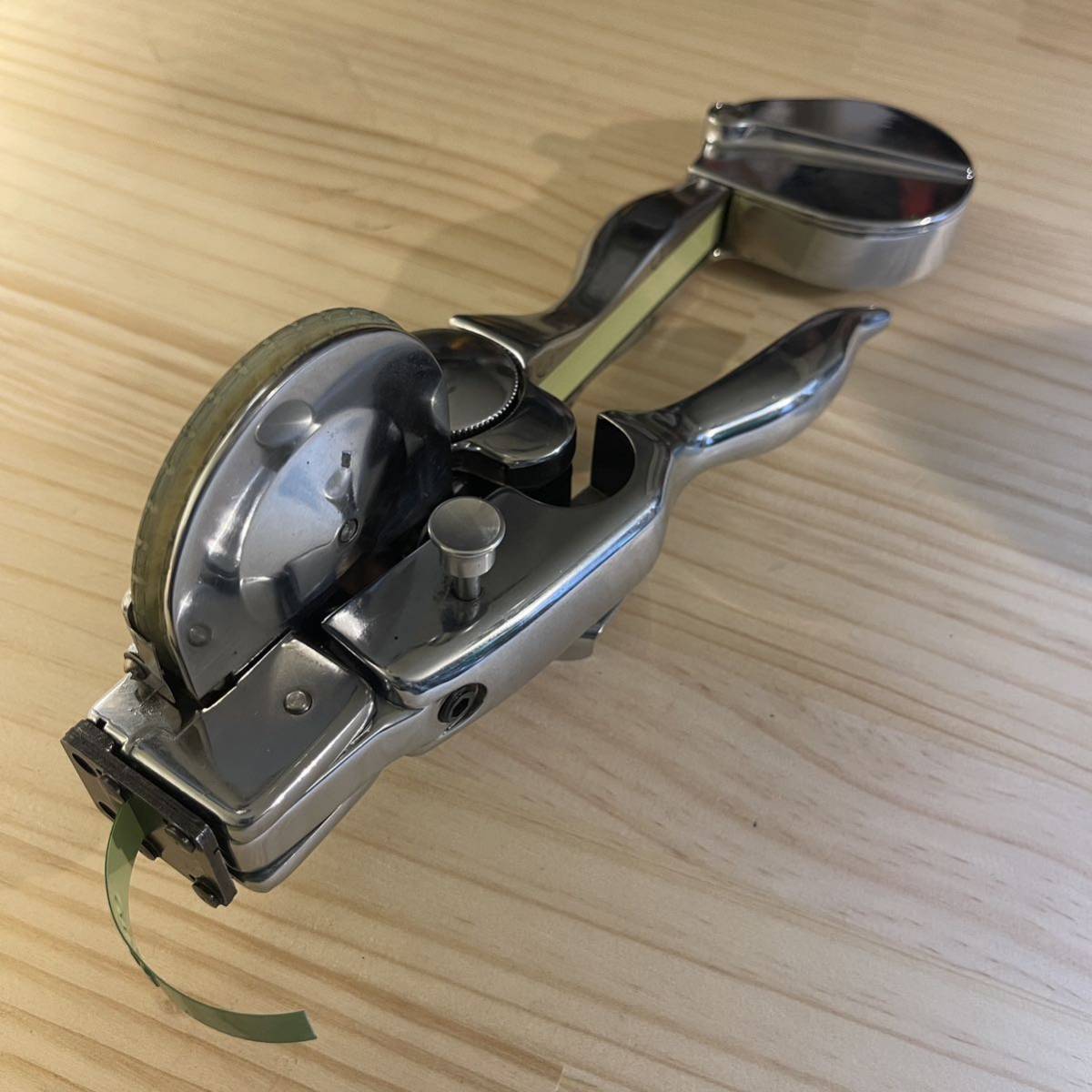 □製品保証□【レア・美品】ダイモ M-22 シングルカット DYMO 161 ④ □製品保証□【レア・美品】ダイモ M-22 シングルカット DYMO 161 ④