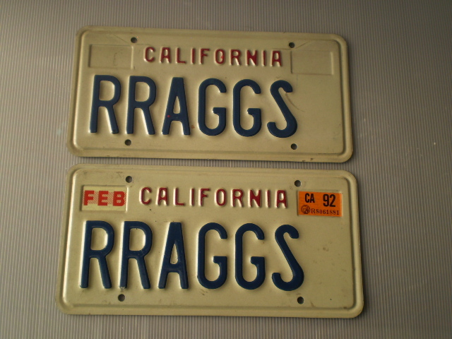 California RRAGGS\'70s California license plate 2 pieces set.GoodUSED.Set of 2!RagTops VW SAMBA 23Windows