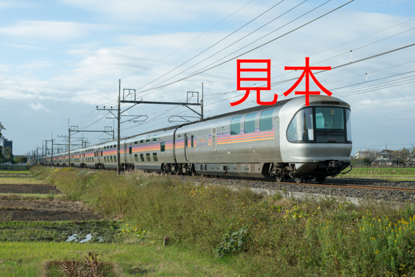 鉄道写真データ（JPEG）、00529060、寝台特急カシオペアE26系後追い、JR東北本線、蓮田〜東大宮、2015.11.12、（7360×4912）_画像1