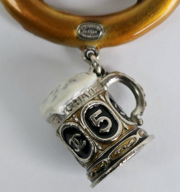 A15A CHANEL シャネル ブローチ ビール ジョッキ ココ ココマーク アクセサリー ジュエリー フランス製 b7574_画像7