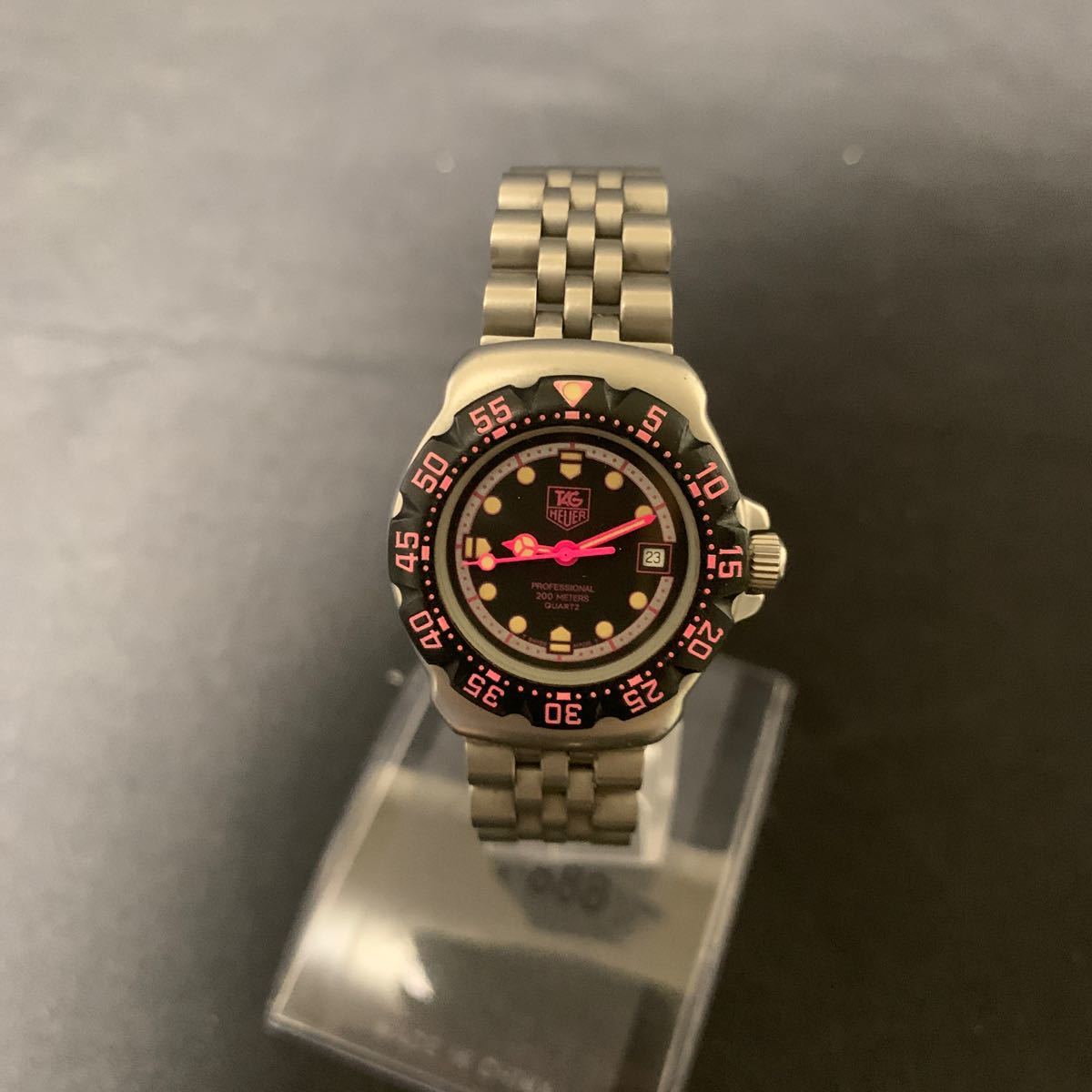 TAG HEUER 377.508 プロフェッショナル 200m タグホイヤー クォーツ 黒文字盤 ピンク レディース 腕時計 _画像2