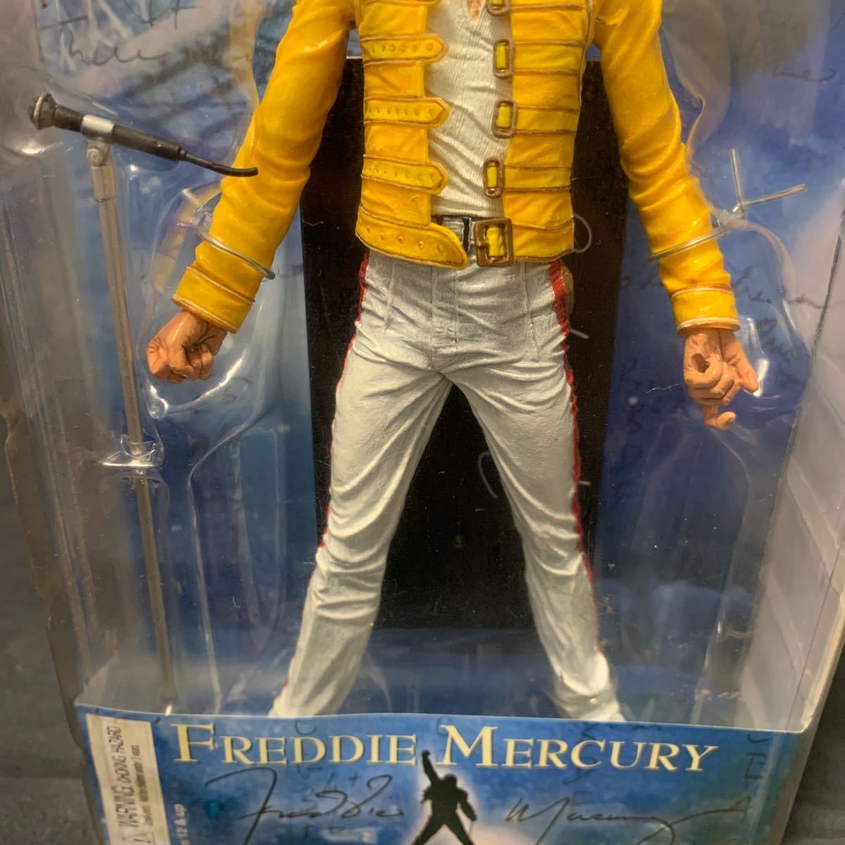 未開封 NECA FREDDIE MERCURY フレディ・マーキュリー フィギュア 1986 MAGIC TOUR アクションフィギュア_画像3