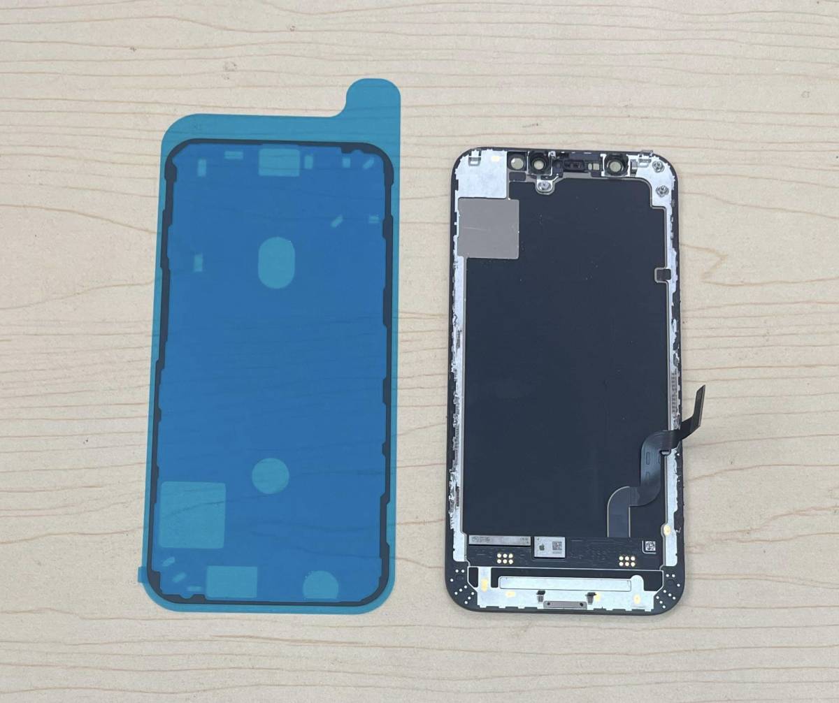 中古純正品 iPhone 12 Mini フロントパネル 　タッチ スライド 操作出来ました、カラー黒、防水シール付き 、ジャンク_画像3