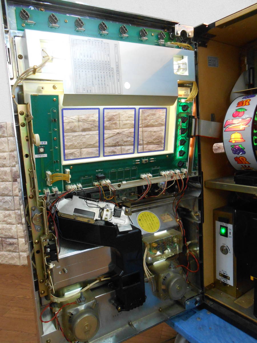 4号機~【北電子】GOGOジャグラーV/ゴーゴージャグラーV の商品 4号機~【北電子】GOGOジャグラーV/ゴーゴージャグラーV の商品
