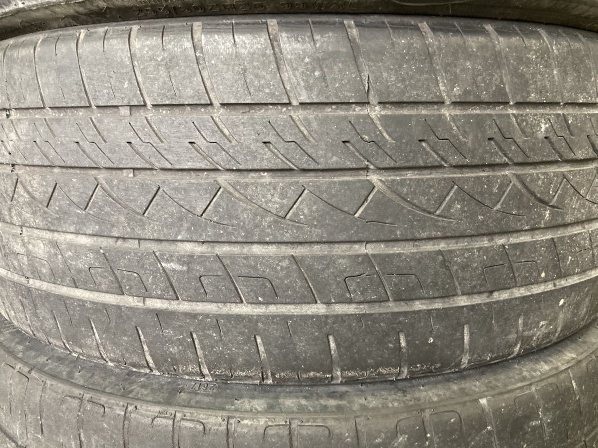 【中古】255/30R26★4本セットBANNERS★26インチ大径タイヤ★ハリアークルーガー300CマグナムチャージャーSRXランクルプラド_画像4