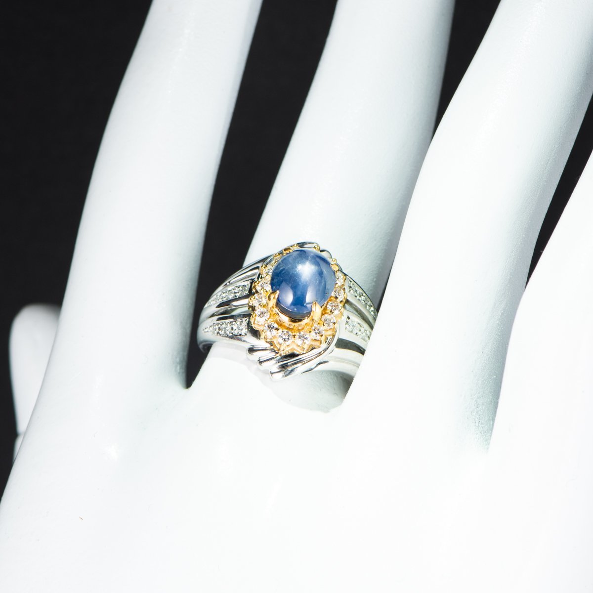 人気の 80500円 3ct スター効果の美しいスターサファイアを使用した オパール