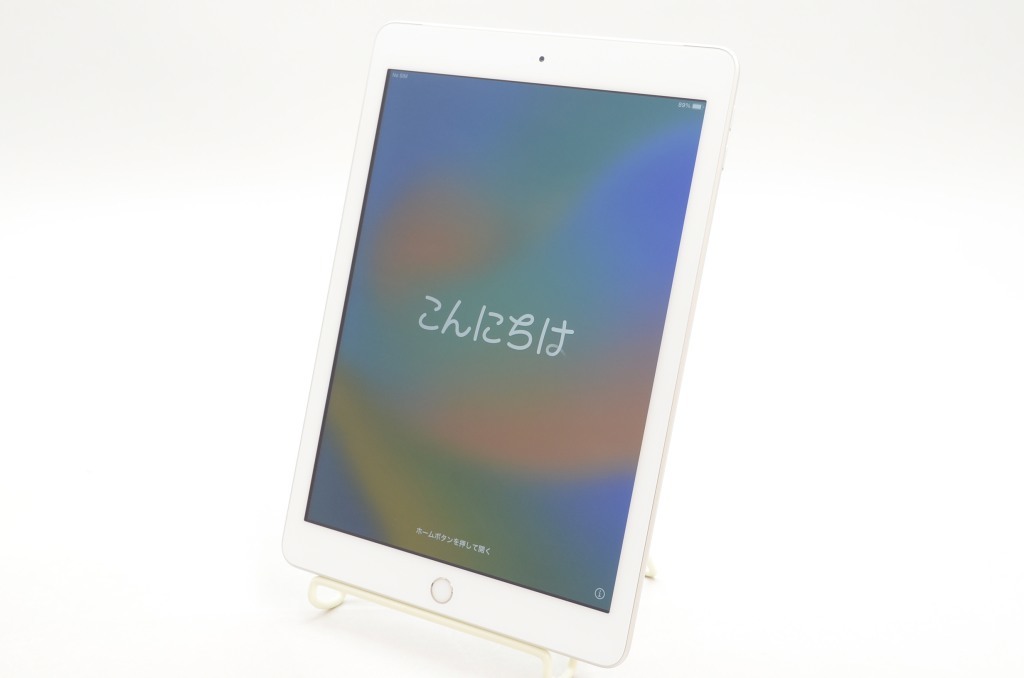 [中古]Apple iPad (第5世代) Wi-Fi+Cellular(docomo) 32GB シルバー MP1L2J/A_画像1