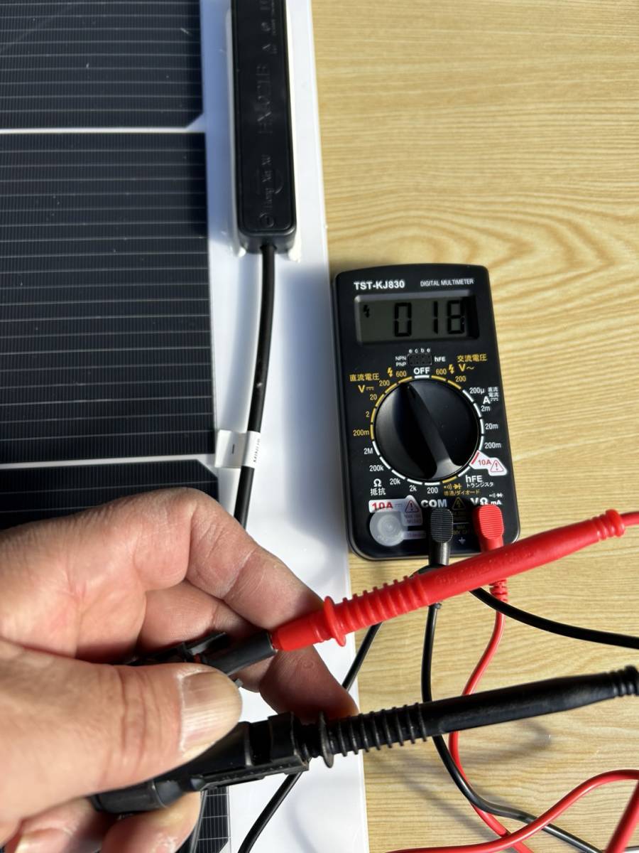 suaoki ソーラーチャージャー 100W ソーラーパネル 超薄型 suaoki ソーラーチャージャー 100W ソーラーパネル 超薄型
