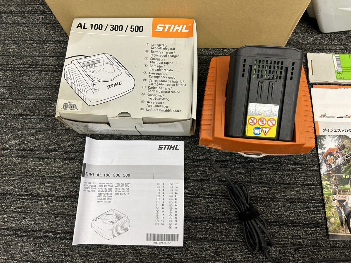 美品　数回使用　A3　STIHL　スチール　MSA 161T　バッテリー式　チェーンソー　バッテリー3個付　付属品多数　元箱付　電動工具　現状品_画像3