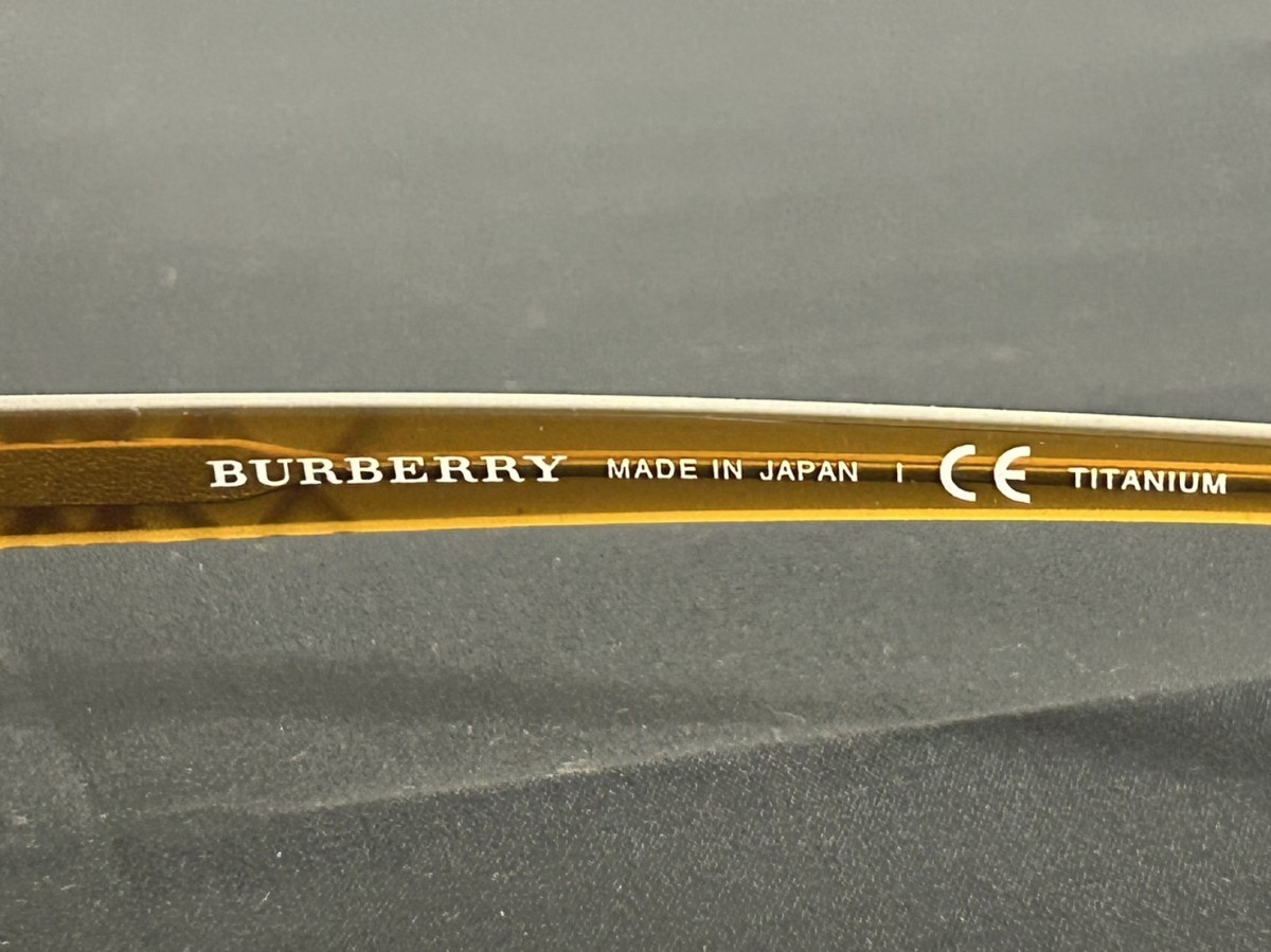 BURBERRY　バーバリー　眼鏡　メガネ　度なし　B 1248T　1004　54□15　135　ブランド物　フレーム　TITANIUM　チタン　ケース付き　現状品_画像10