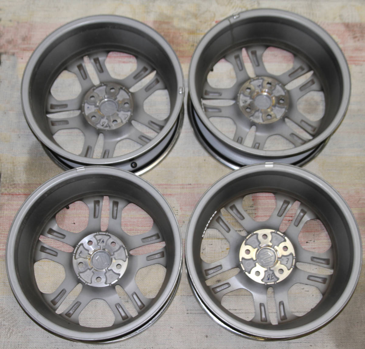 スズキ　スイフト（ZC33S）純正17インチ　アルミホイール　4本セット　17×6.5J　PCD114.3　5孔　　SD24W_画像7