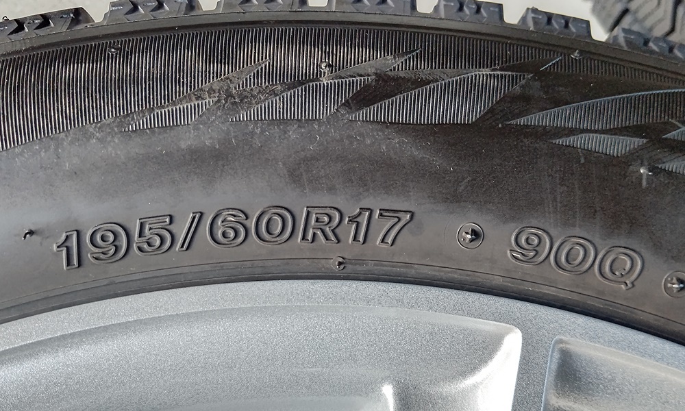 山口)Exceeder 17インチ 6J+40 5H/100 ブリヂストンBLIZZAK VRX2 22年製 195/60R17 中古 4本 【送料別途】 ▲C240111N02 MA11C_画像8