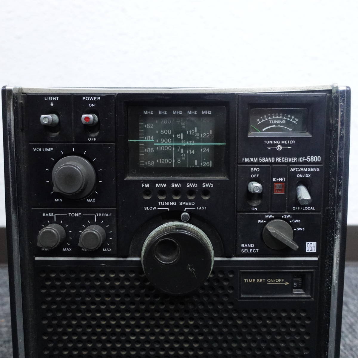SONY ICF-5800 FM/AM 5BAND RECEIVER ジャンク ソニー ラジオ オーディオ機器_画像2