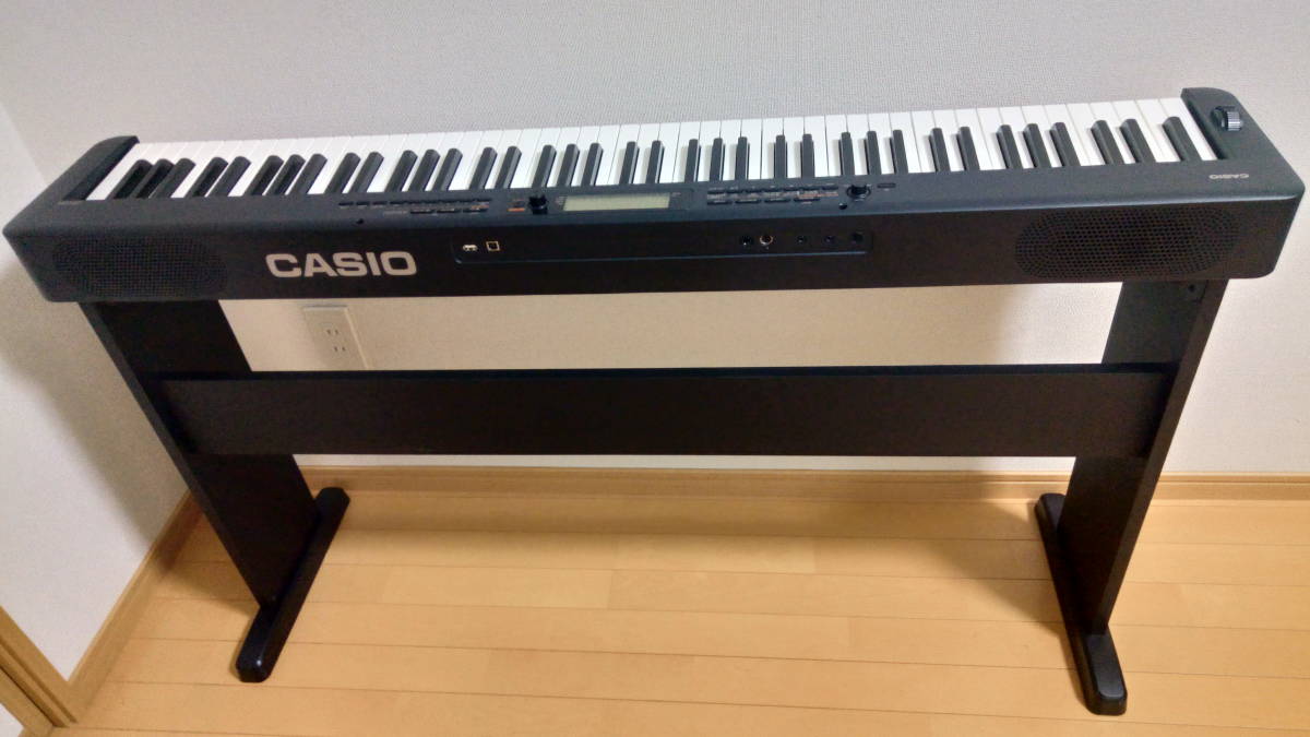 美品 CASIO CDP-S300 2022年製 電子ピアノ 88鍵盤 専用スタンド (CS-46P)ワイヤレス(WU-BT) M-AUDIO ( エムオーディオ ) SP-2 ペダル 　 _画像9