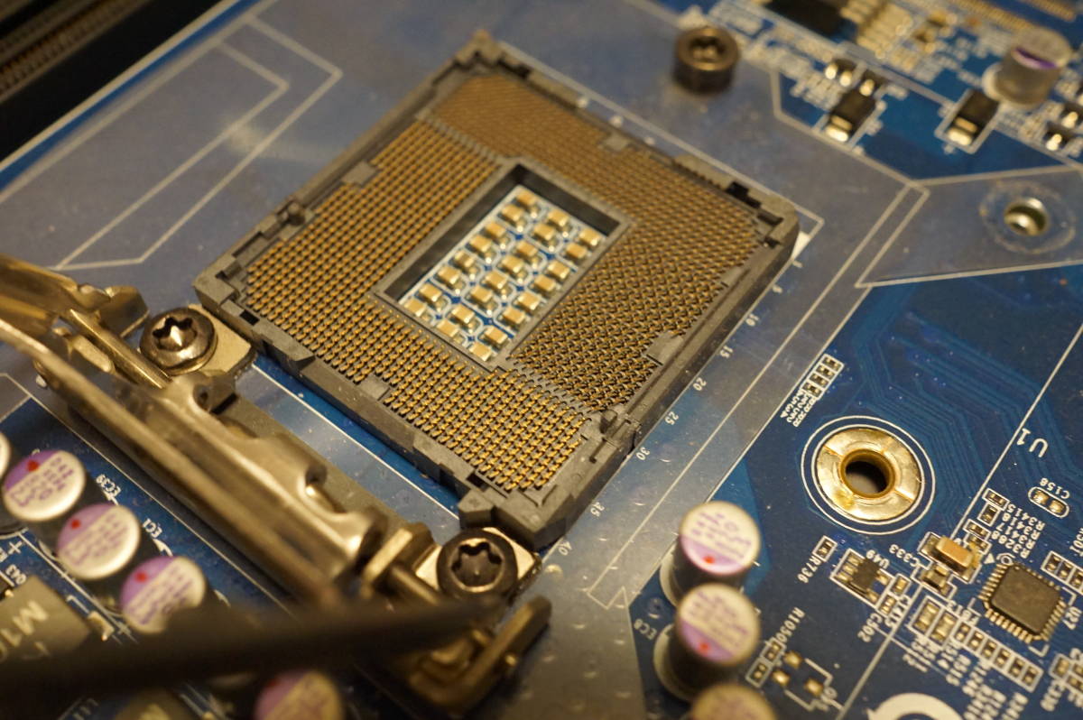 【BIOS確認済】【ジャンク】GIGABYTE GA-6FXSV-RH CPU(Xeon X3430)付属 LGA1156の画像5