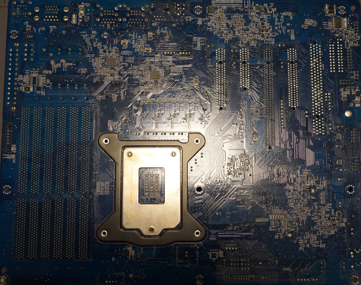 【BIOS確認済】【ジャンク】GIGABYTE GA-6FXSV-RH CPU(Xeon X3430)付属 LGA1156の画像3