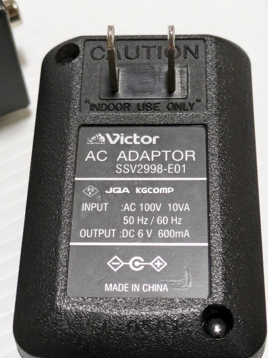 Victor IMS IWR-01AB カラオケ機器 IWM-01B IWM-01A ワイヤレスマイク レシーバー マイク２本付 充電器付き _画像10