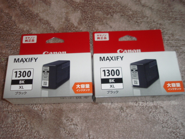 ジャンク　キャノン純正インク　MAXIFY 1300 大容量BK.XL　２箱 ＋ C.XL、Y.CX、M.XL 未開封 _画像2
