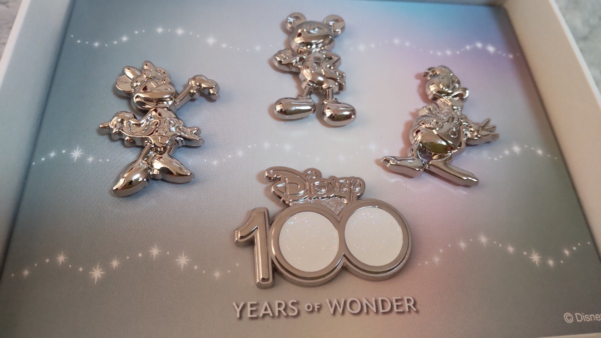 新品☆ディズニー Disney 100YEARS OF WONDER 【ピンバッジ】JCBカード　ミッキー_画像2
