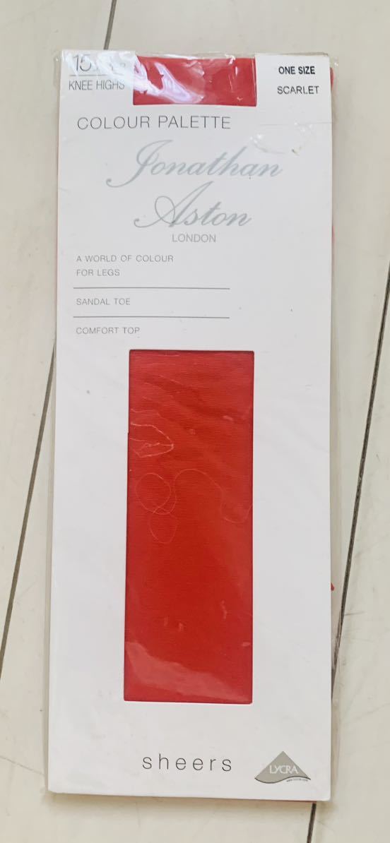 Jonathan Aston LONDON 15DENIER KNEE HIGHS / SCARLET 15デニール　ニーハイ・シアータイツ　赤　未開封_画像1