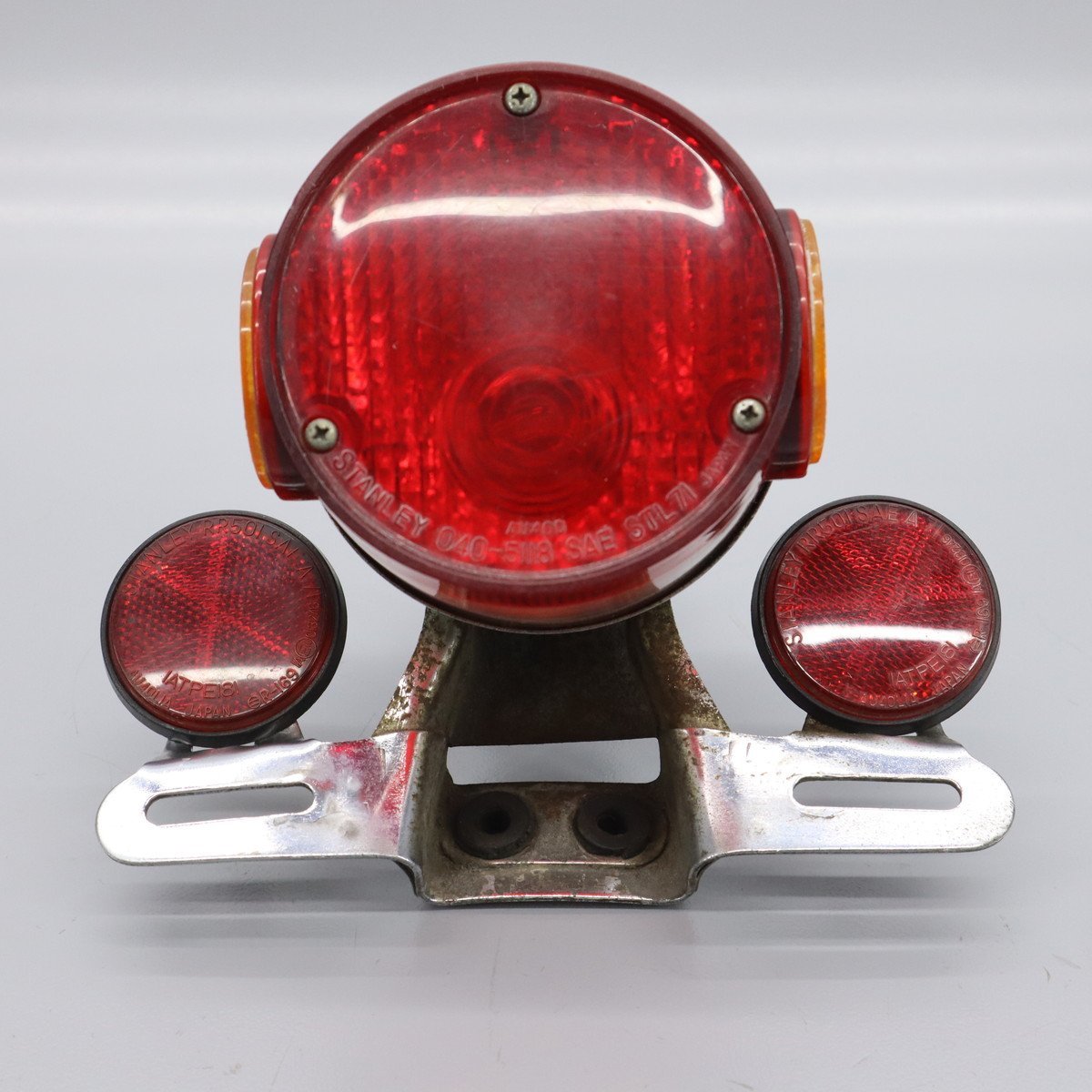 ヤマハ 純正 テールランプ STANLEY 040-4918 040-5118 (DT250 ヤマハ 純正 テールランプ STANLEY 040-4918 040-5118 (DT250