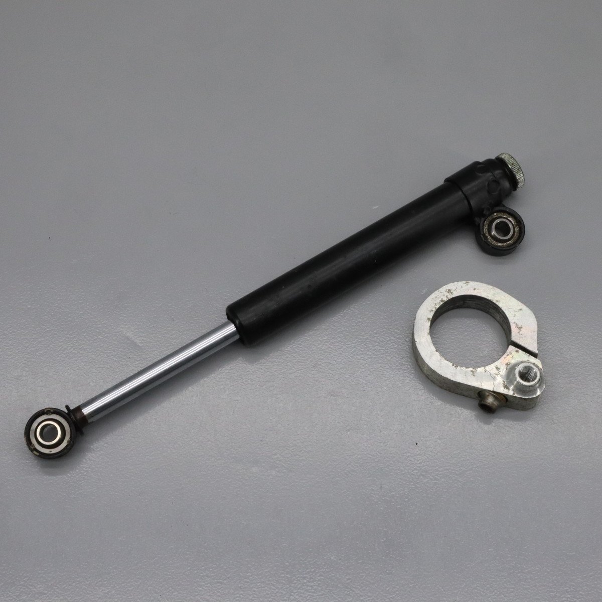  Yamaha YZR750 0W31 1WG remove steering damper 230918YD1028