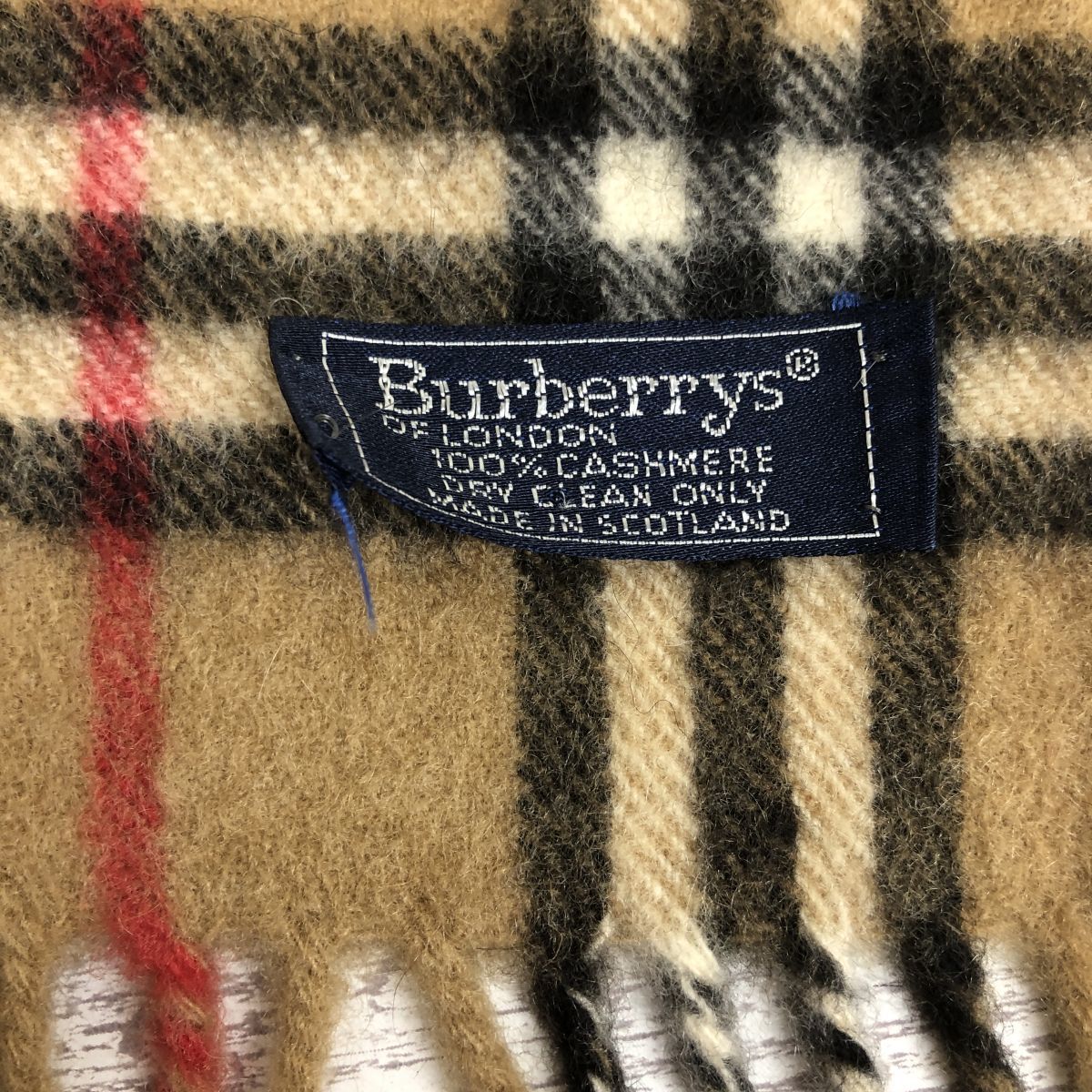 I1088-W-N◆Burberrys バーバリーズ カシミヤマフラー バーバリーチェック きれいめ カジュアル 防寒 男女兼用可◆ブラウン系 カシミヤ100_画像9