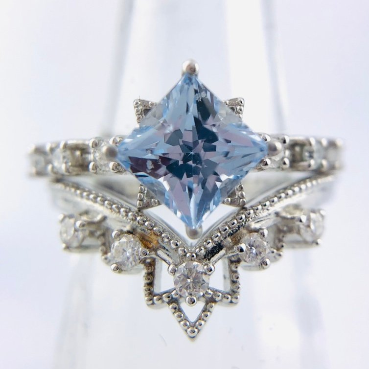[77] K10WG кольцо diamond аквамарин? голубой топаз?mere diamond огранка Принцесса Au 41.7 печать #9 2.4g (1425)