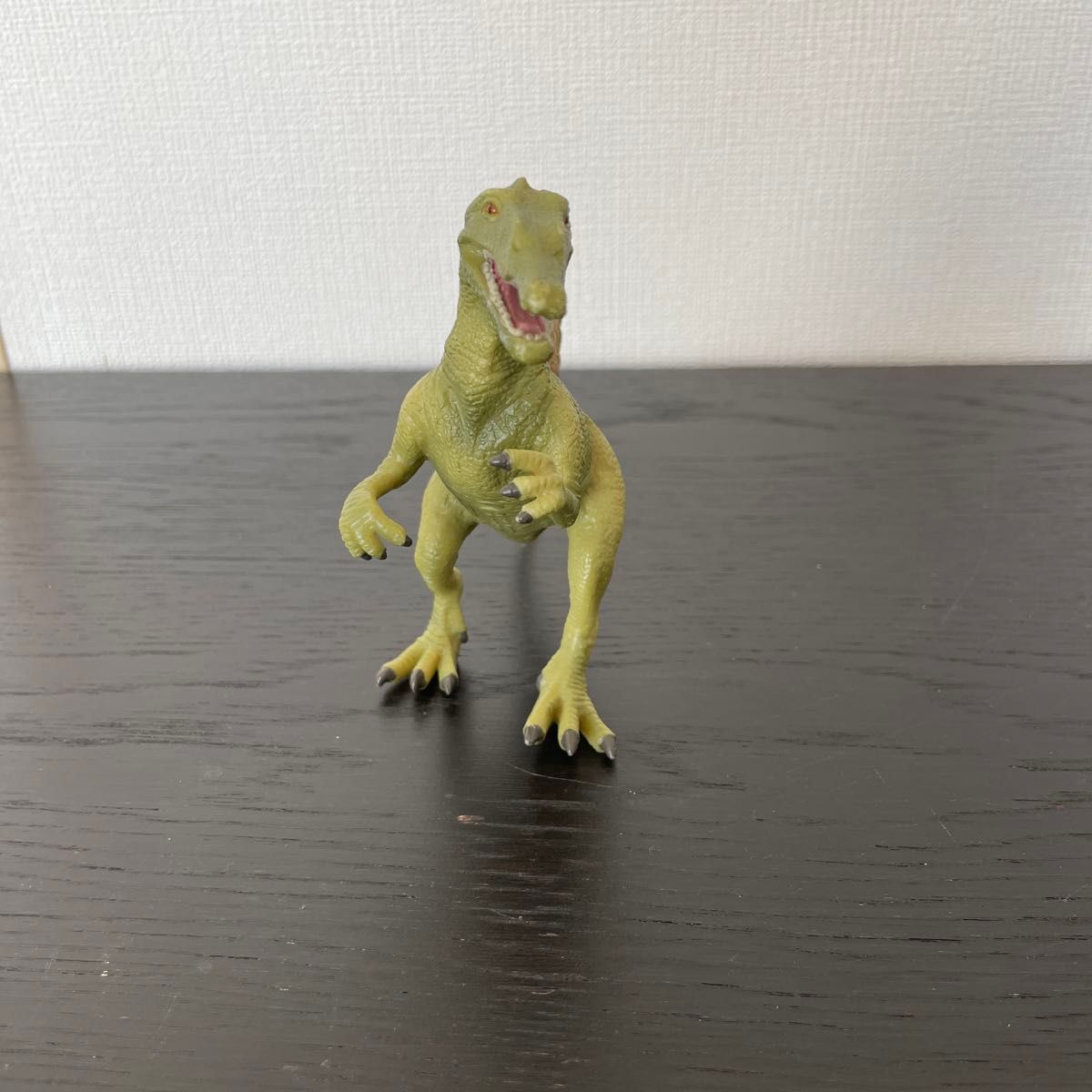 恐竜　ティラノザウルス等　フィギュア