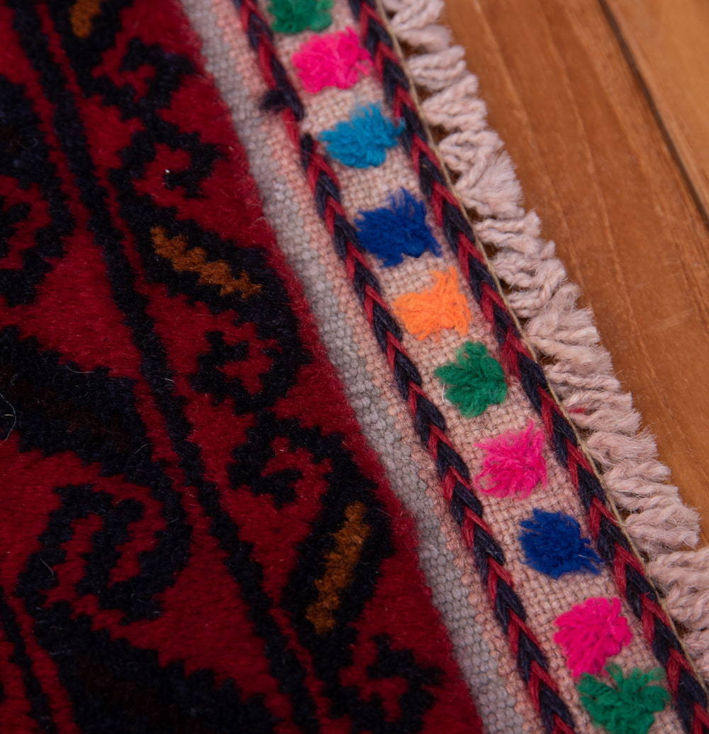 送料無料 ラグ バローチ アンティーク マット 遊牧民バローチの手織り絨毯(約146cm x 82cm) パキスタン_画像8