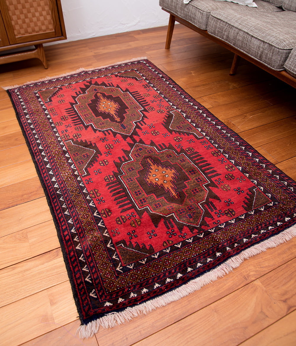 送料無料 ラグ バローチ アンティーク マット 遊牧民バローチの手織り絨毯(約147cm x 87cm) パキスタン_画像1