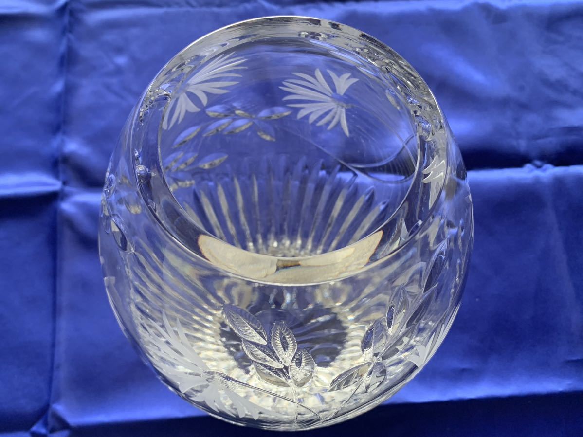 ロイヤル　ブライアリー　花瓶 フラワーベース カットガラス 花器 ハンドメイド　英国王室御用達_画像7