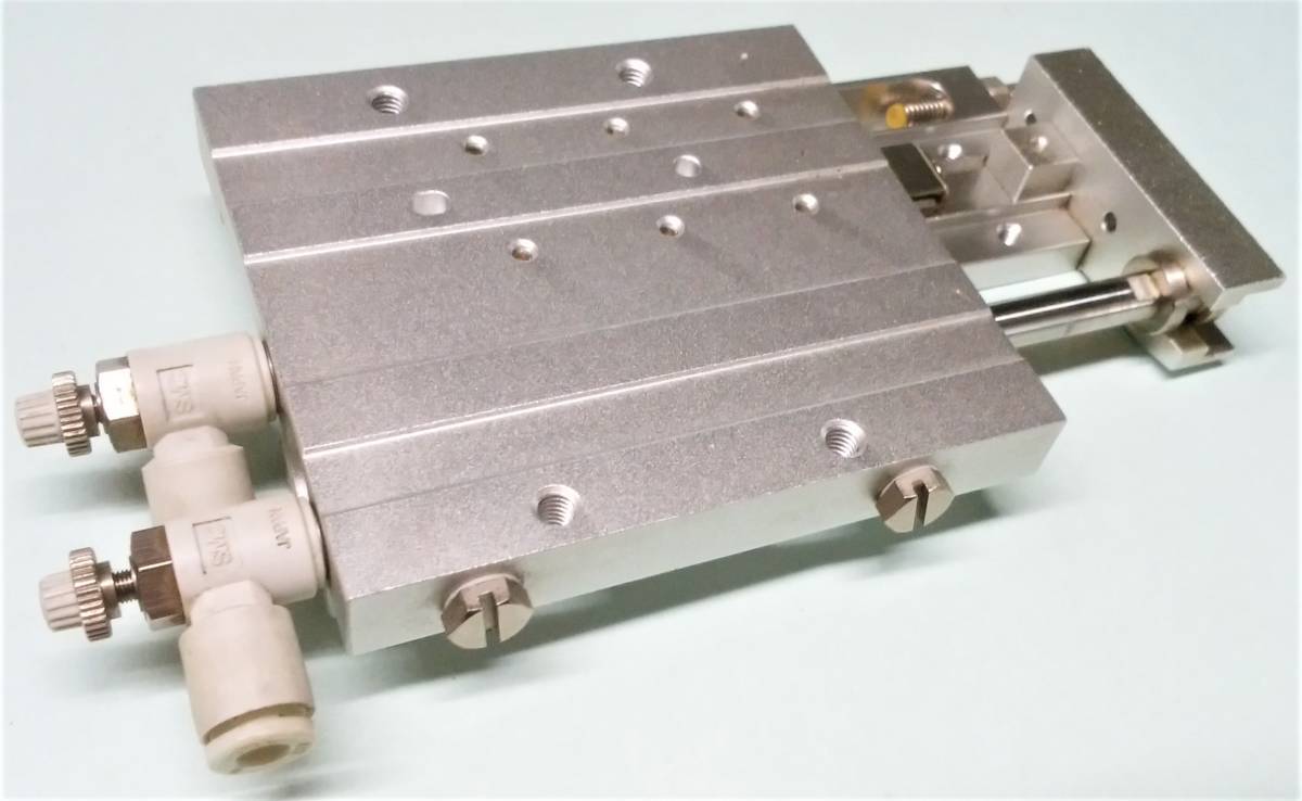 ◇◇ SMC 薄形エアスライドテーブル MXF12-30 USED品 ◇◇ SMC 薄形エアスライドテーブル MXF12-30 USED品