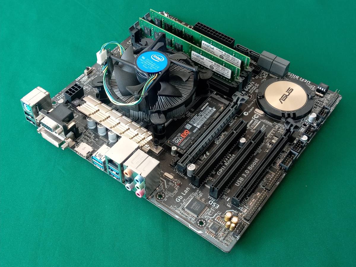 ★ASUS H97M-PLUS ★ Core i7 4790 メモリー16G CPUクーラー セット ★Windows 10 M.2 SSD 250GB 付き★ 【ジャンク】_画像1