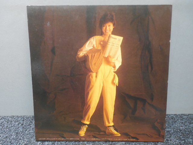 松田聖子  /  CANDY  (master sound盤)     LP盤・30AH 1601の画像2