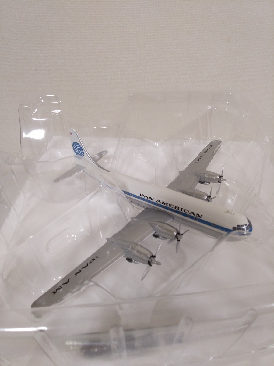 ホビーマスター1/200「ボーイング377 ストラトクルーザー」(パンアメリカン航空)(HL4012)_画像3