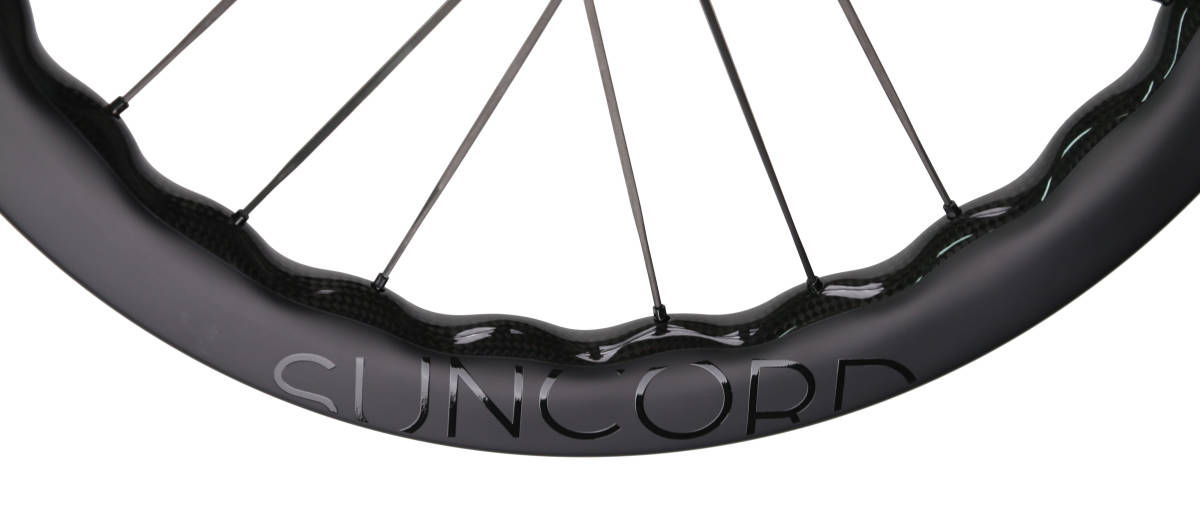 新品◇Suncord 406波型カーボンホイール◇カーボンスポーク 新品◇Suncord 406波型カーボンホイール◇カーボンスポーク