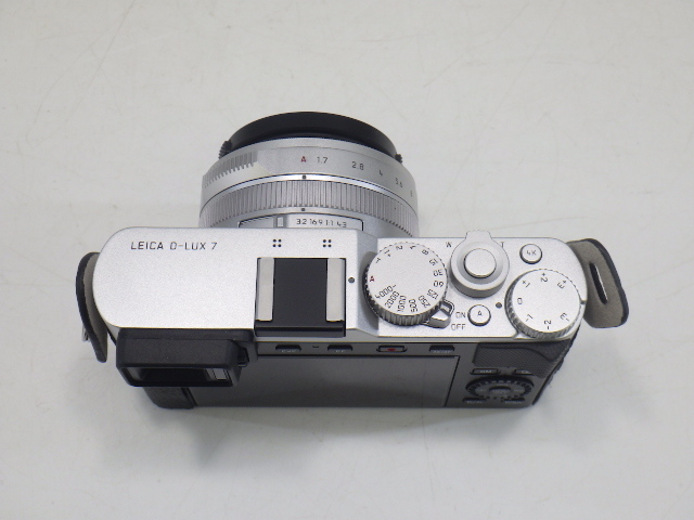 h4A021Z900 美品 LEICA ライカ D-LUX7 シルバー デジタルカメラ 元箱 付属品有_画像9