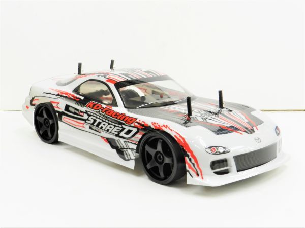 【激安！日本全国送料無料！ お買い得！】1/10 ドリフトラジコンカー用 スペアボディー　マツダ ＲＸ-7 FD3S タイプ 白-2_取り付け例