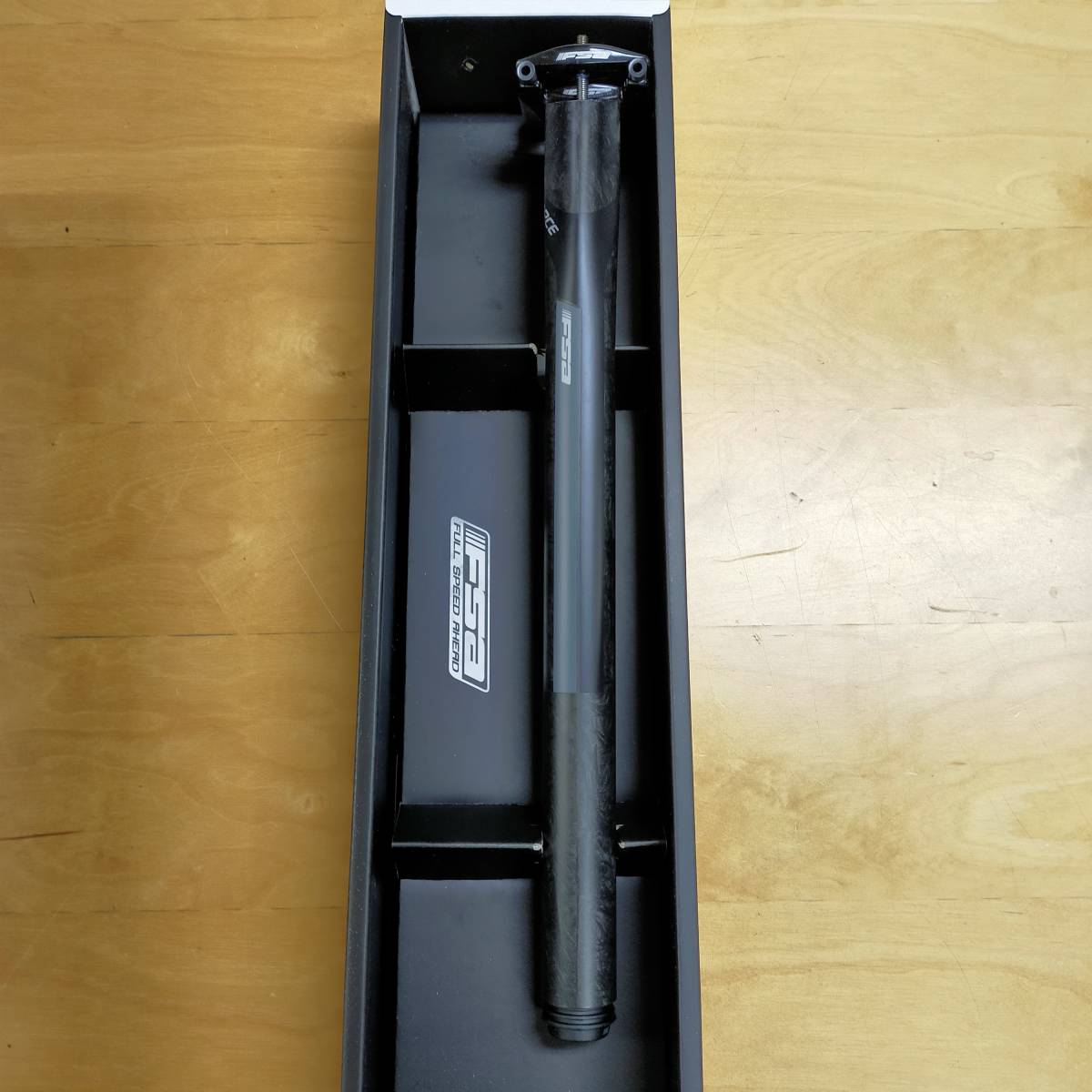 K-FORCE LIGHT 27 2×350㎜ セットバック25㎜ カーボン FSA K-FORCE LIGHT 27 2×350㎜ セットバック25㎜ カーボン FSA