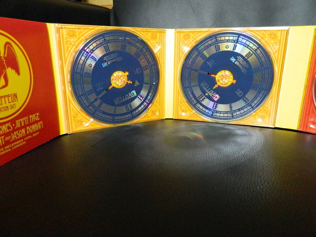 (38)LED ZEPPELIN / Celebration Day 輸入盤 CD２枚、Blu-ray,DVD 4枚組　DVDのみ傷、経年の傷みあり、日本製Blu-rayレコーダー再生可能_画像3